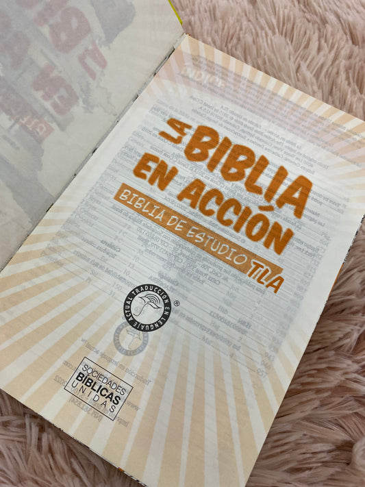 Biblia de estudio: la biblia en acción para jóvenes y niños