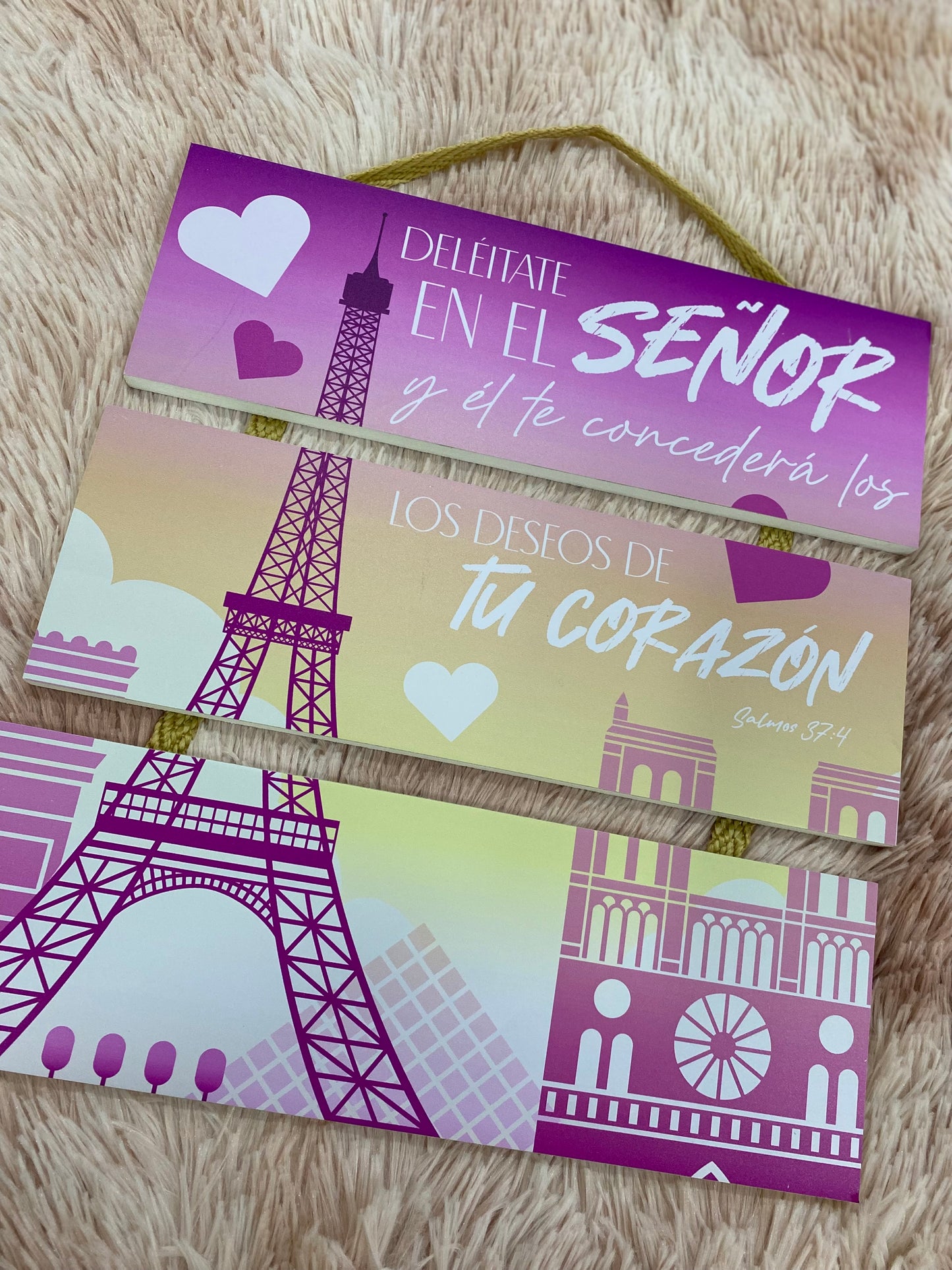 Cuadro con mensajes cristianos