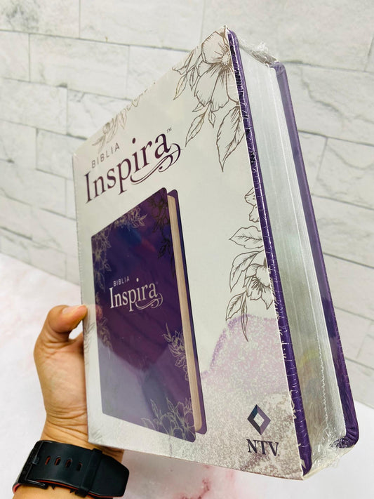 Biblia inspira artística de apuntes e ilustraciones versión NTV letra mediana