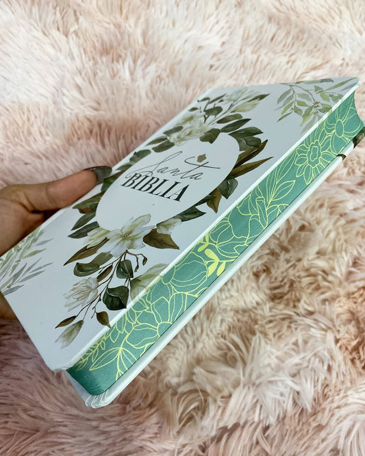 Biblia tapa dura floreada letra grande 10 puntos versión RV1960 con concordancia