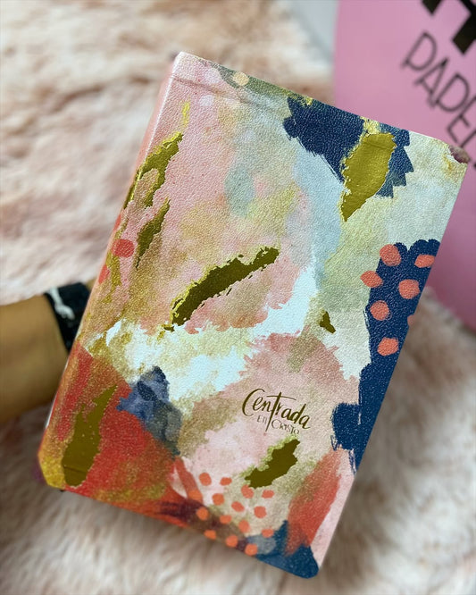 Biblia con devocional para mujeres centrada en cristo versión NVI
