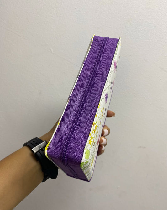 Biblia letra grande 11 puntos versión RV1960 con cierre y canto floreado