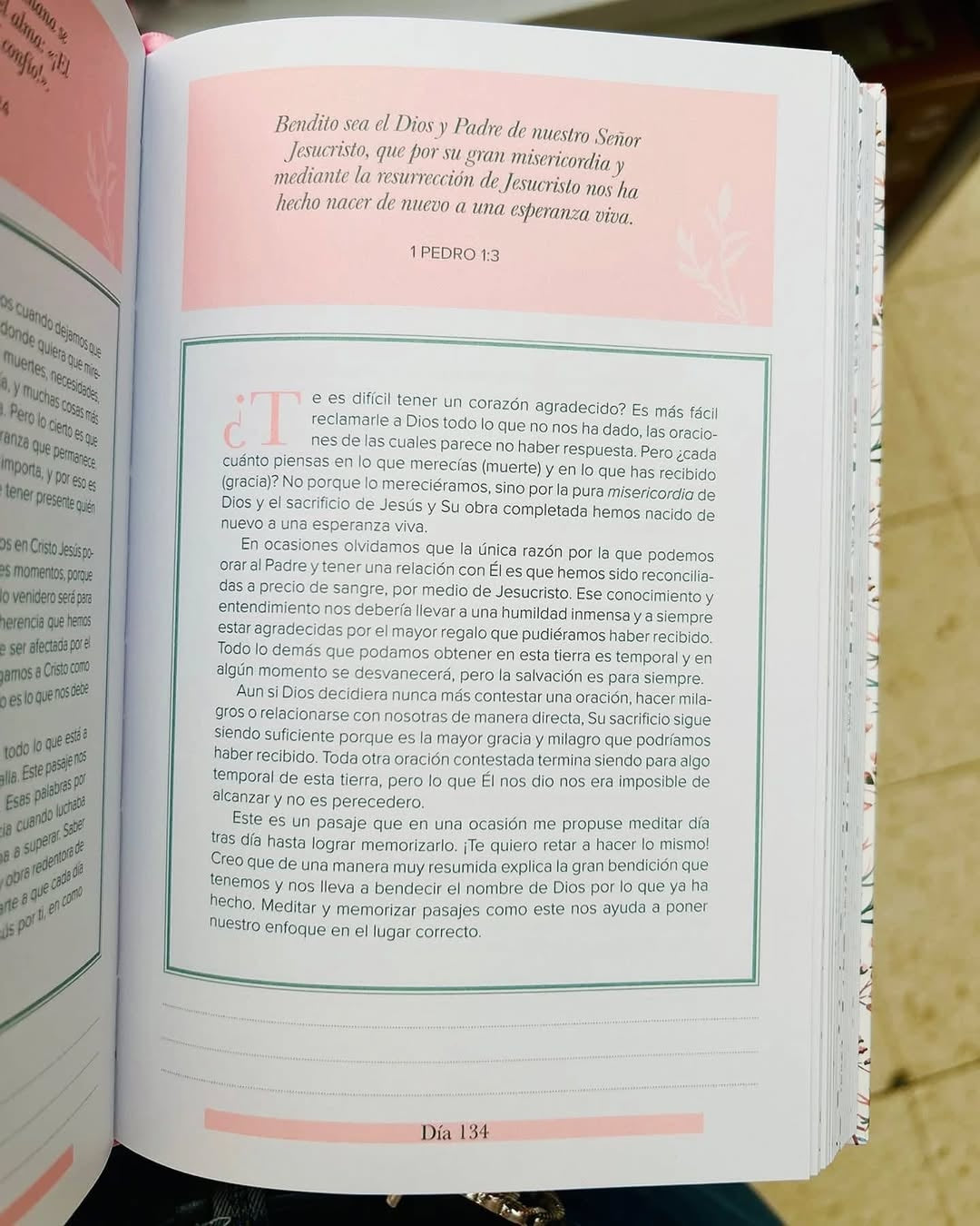 Libro devocional en esto pensad de Edyah Ramos