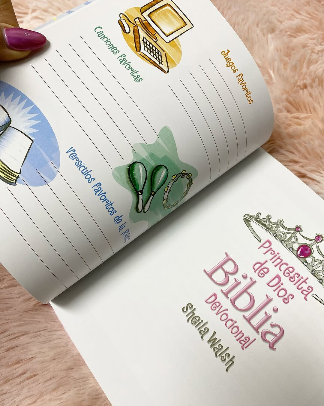 Biblia con devocional ilistrada para niñas princesita de Dios