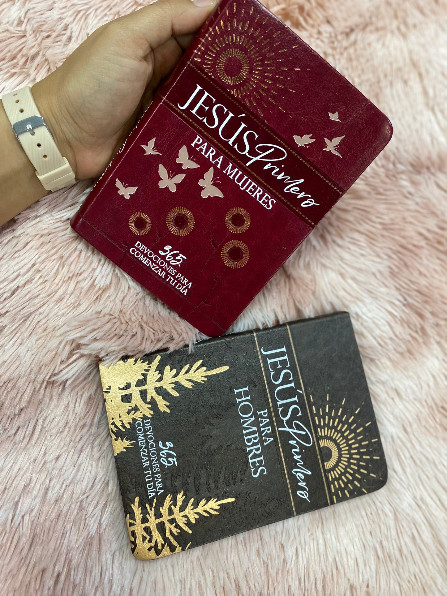 Libro devocional Jesús primero para mujeres