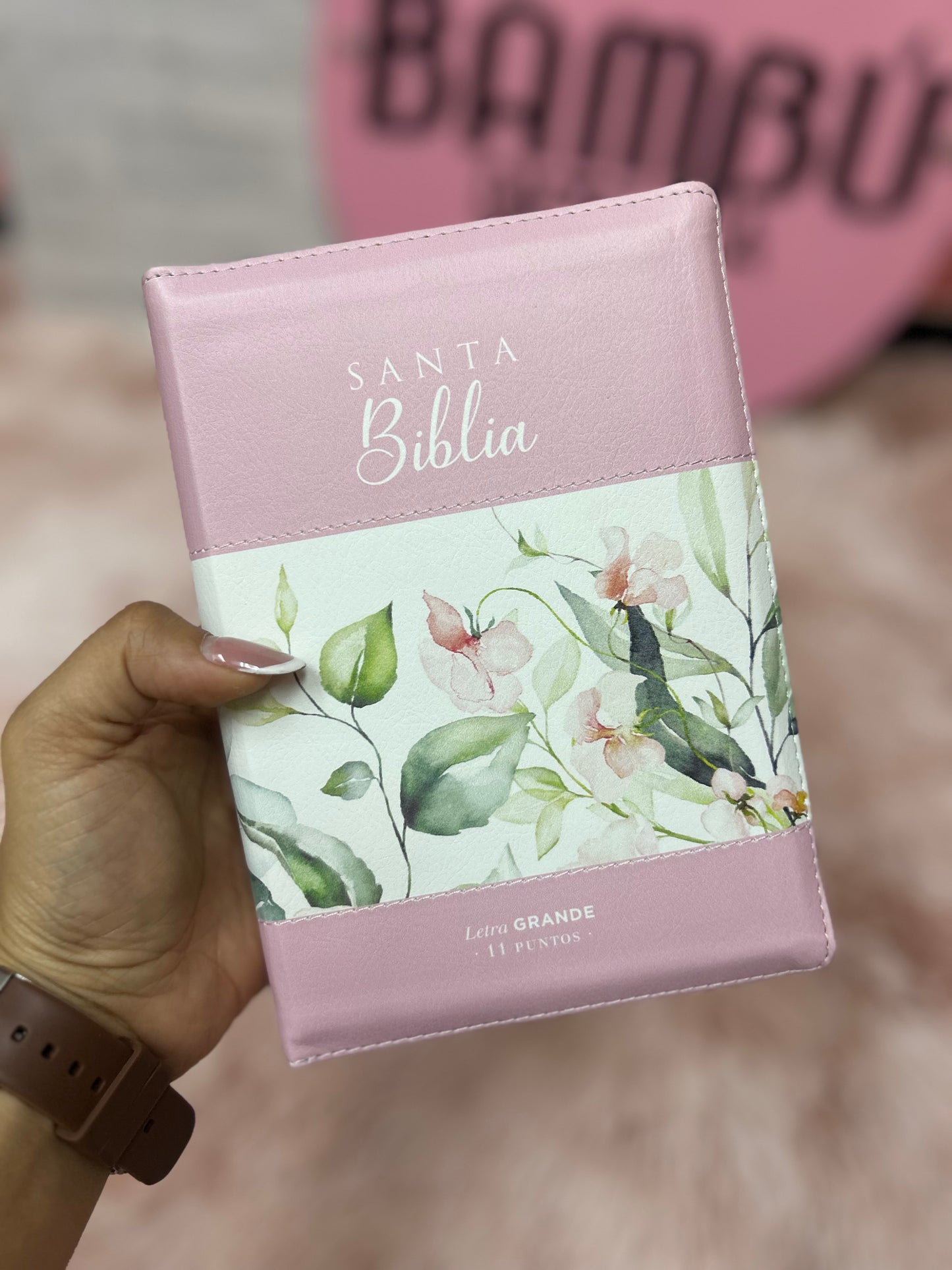 Biblia mediana de letras grandes 11 puntos con cierre e índice canto floreado versión RV1960 palabras de Jesús en rojo y concordancia