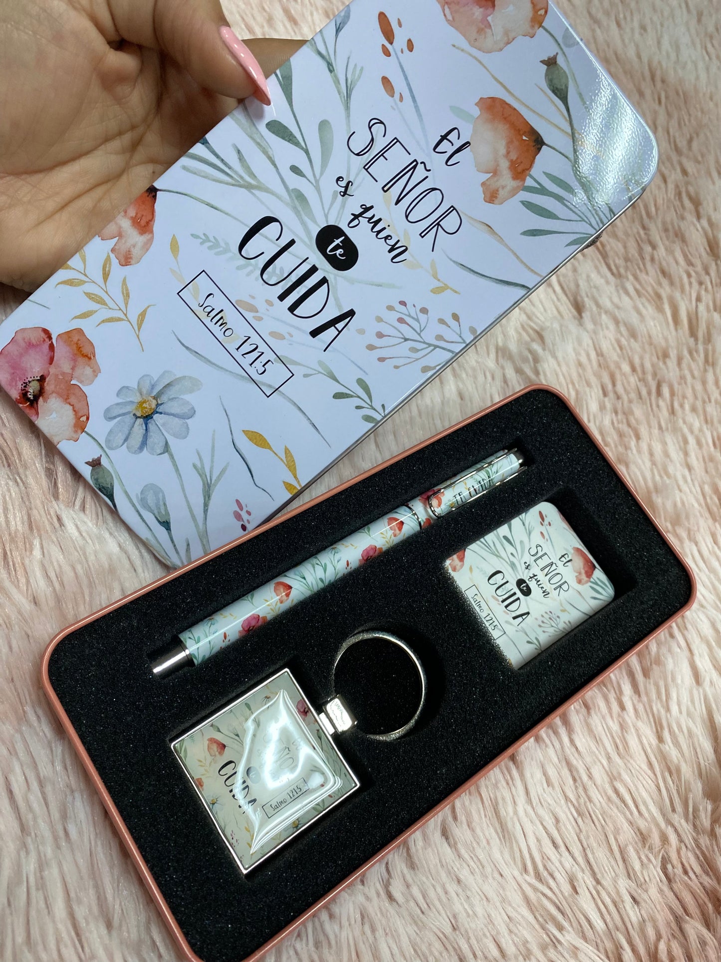 Caja de regalo bolígrafo llavero y promesa