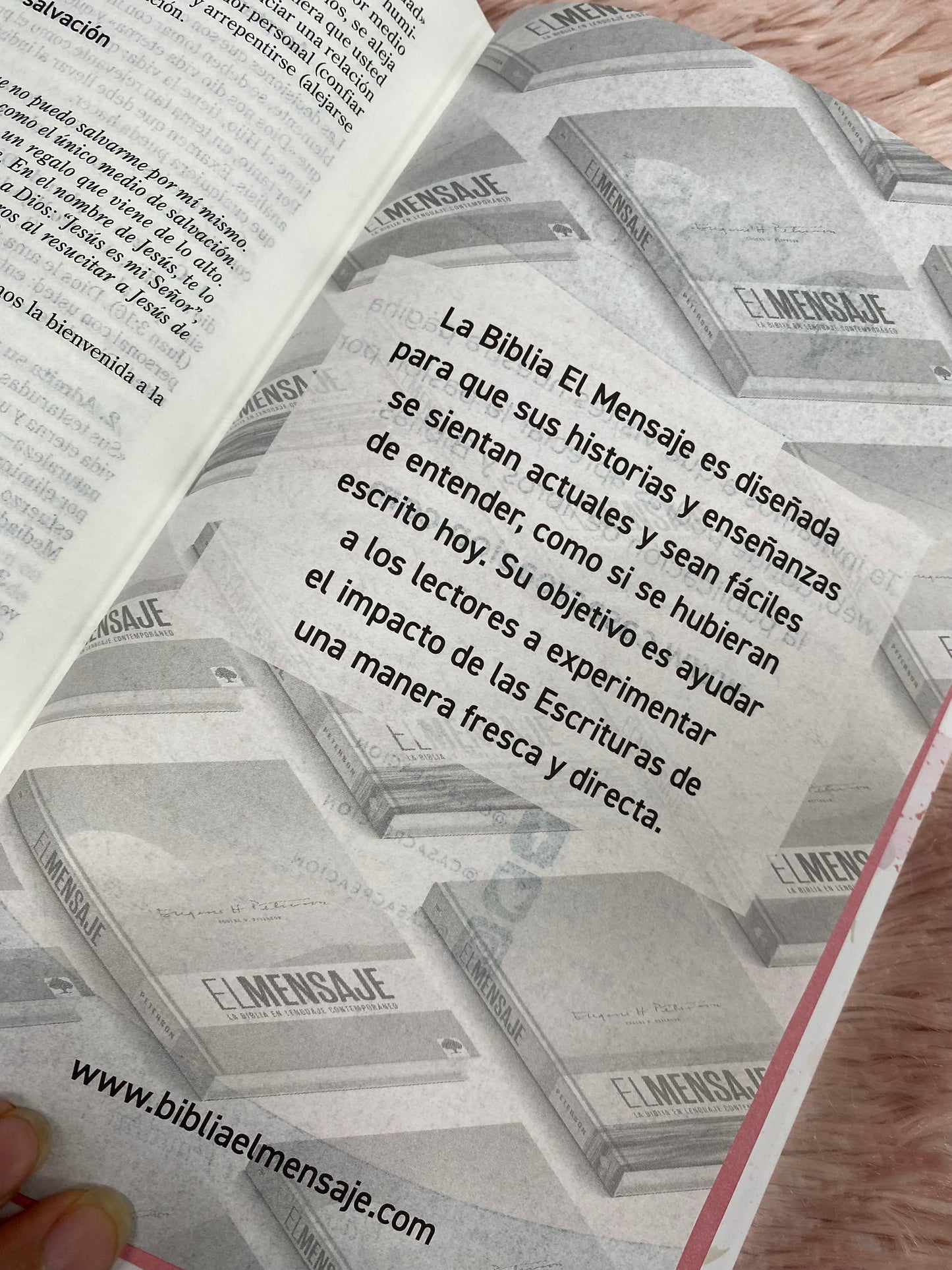 Biblia versión el mensaje de tapa dura y letra grande