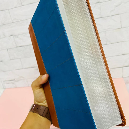 Biblia de estudio Thompson edición especial en símil piel con canto plateado