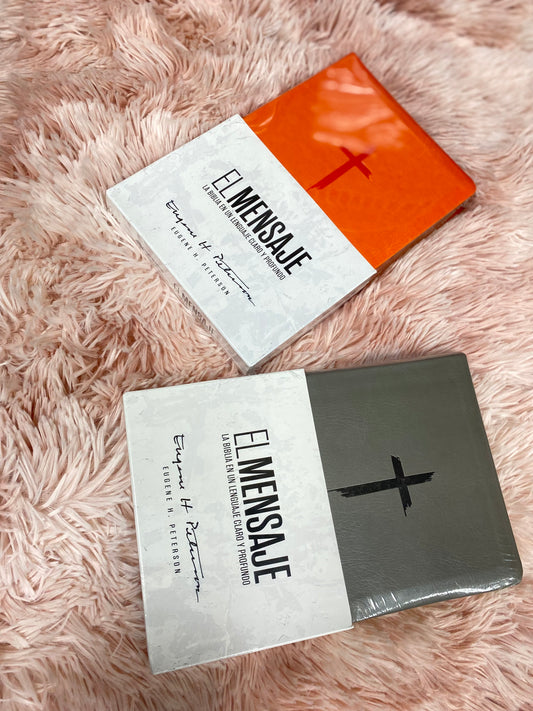 Biblia versión el mensaje de tapa dura y letra grande