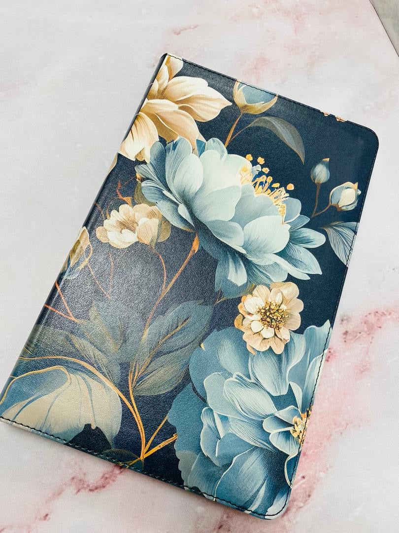 Biblia ultra delgada en versión NTV letra mediada con cierre palabras de Jesús en rojo