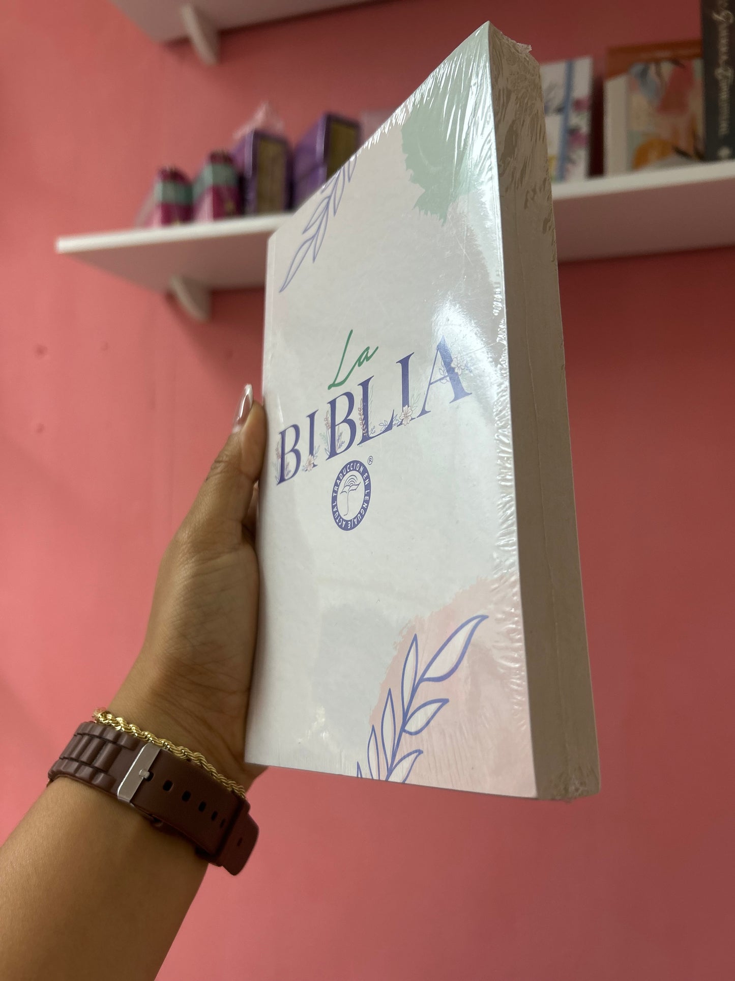 Biblias económicas tapa rústica papel imprenta versión TLA