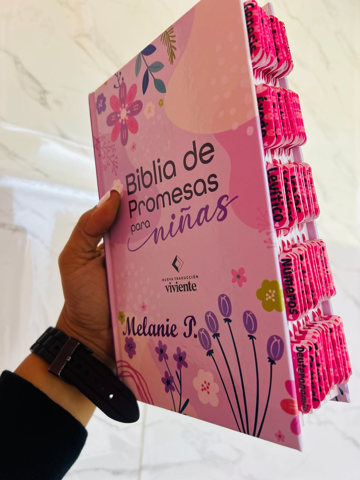 Biblia de promesas para niñas versión NTV tapa dura + personalizado