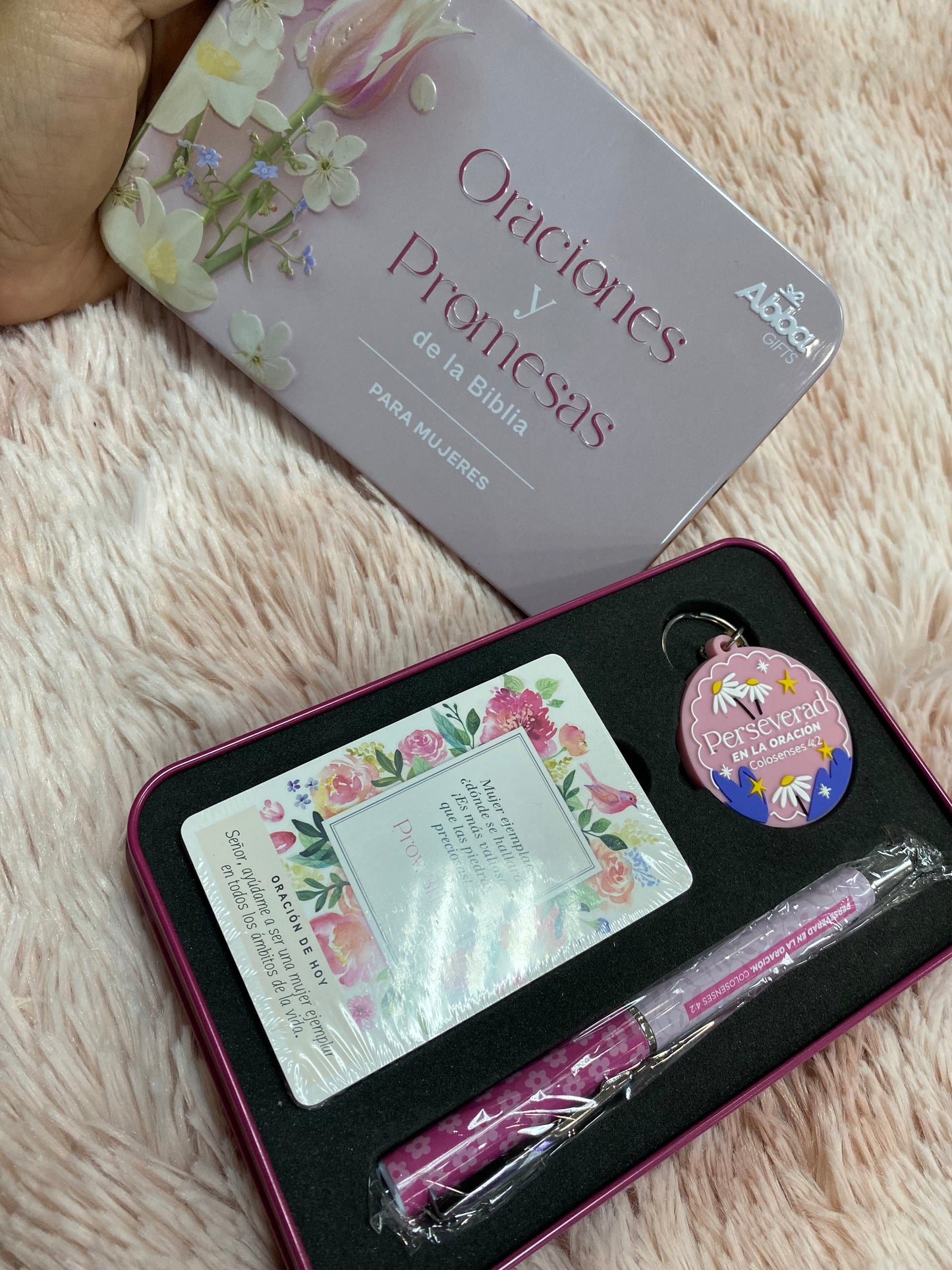Caja de regalo bolígrafo llavero y promesas