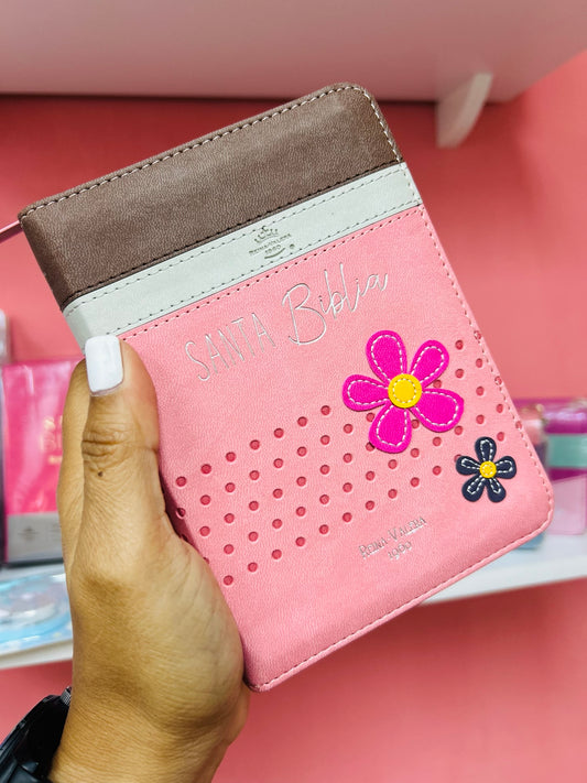 Biblia tamaño bolsillo letra 8 puntos con cierre símil piel versión RV60 con concordancia