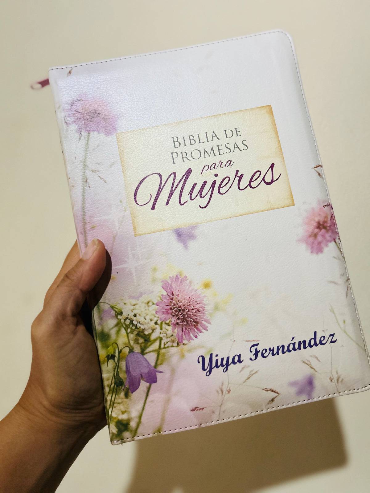 Biblia versión RV1960 de promesas letra gigante 13 puntos con cierre + personalizado