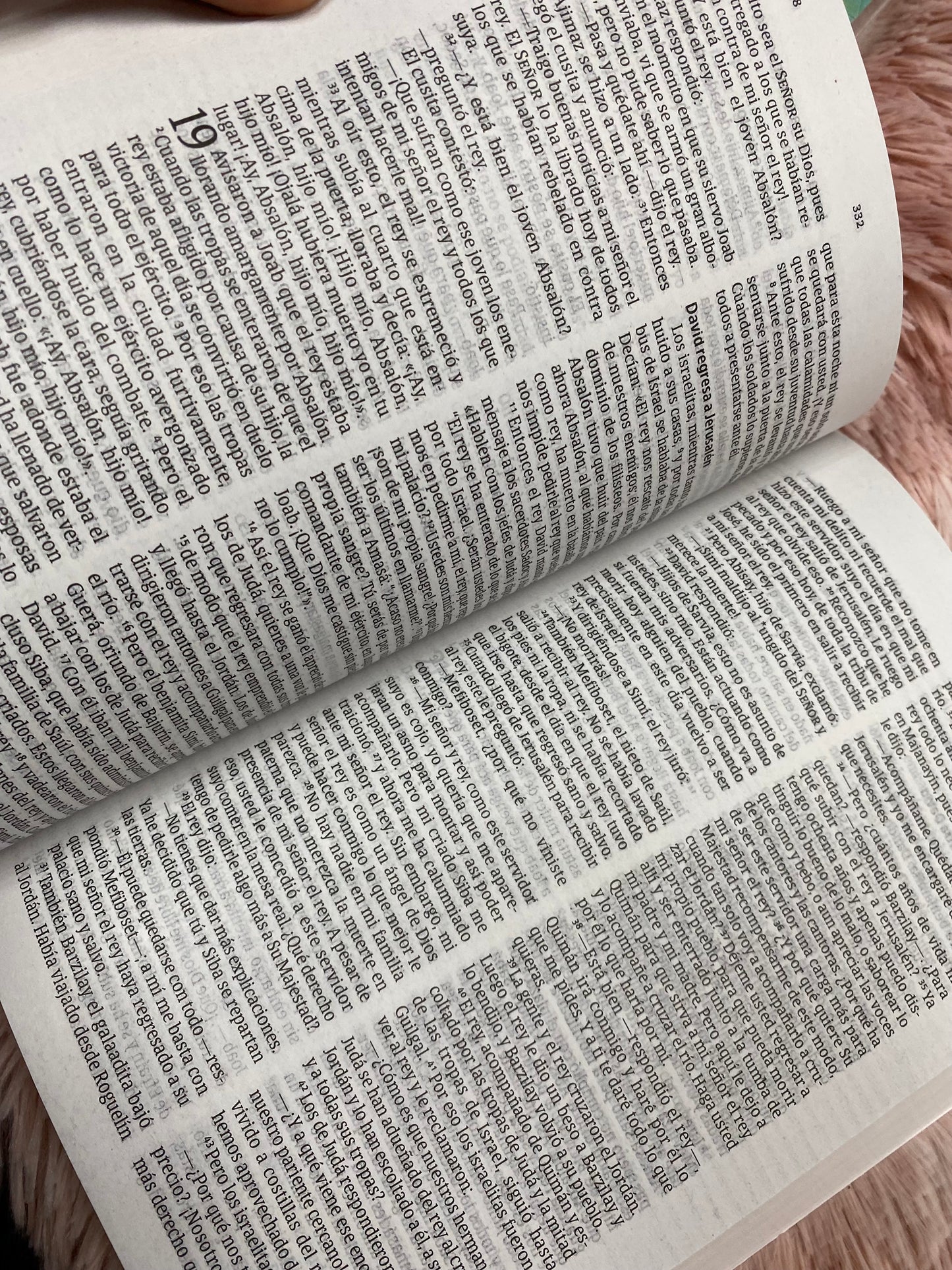 Biblia económica letra grande versión NVI papel delgado oscuro tapa rústica