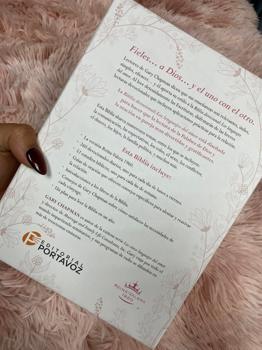 Biblia devocional los lenguajes del amor de Gary Chapman versión RV1960