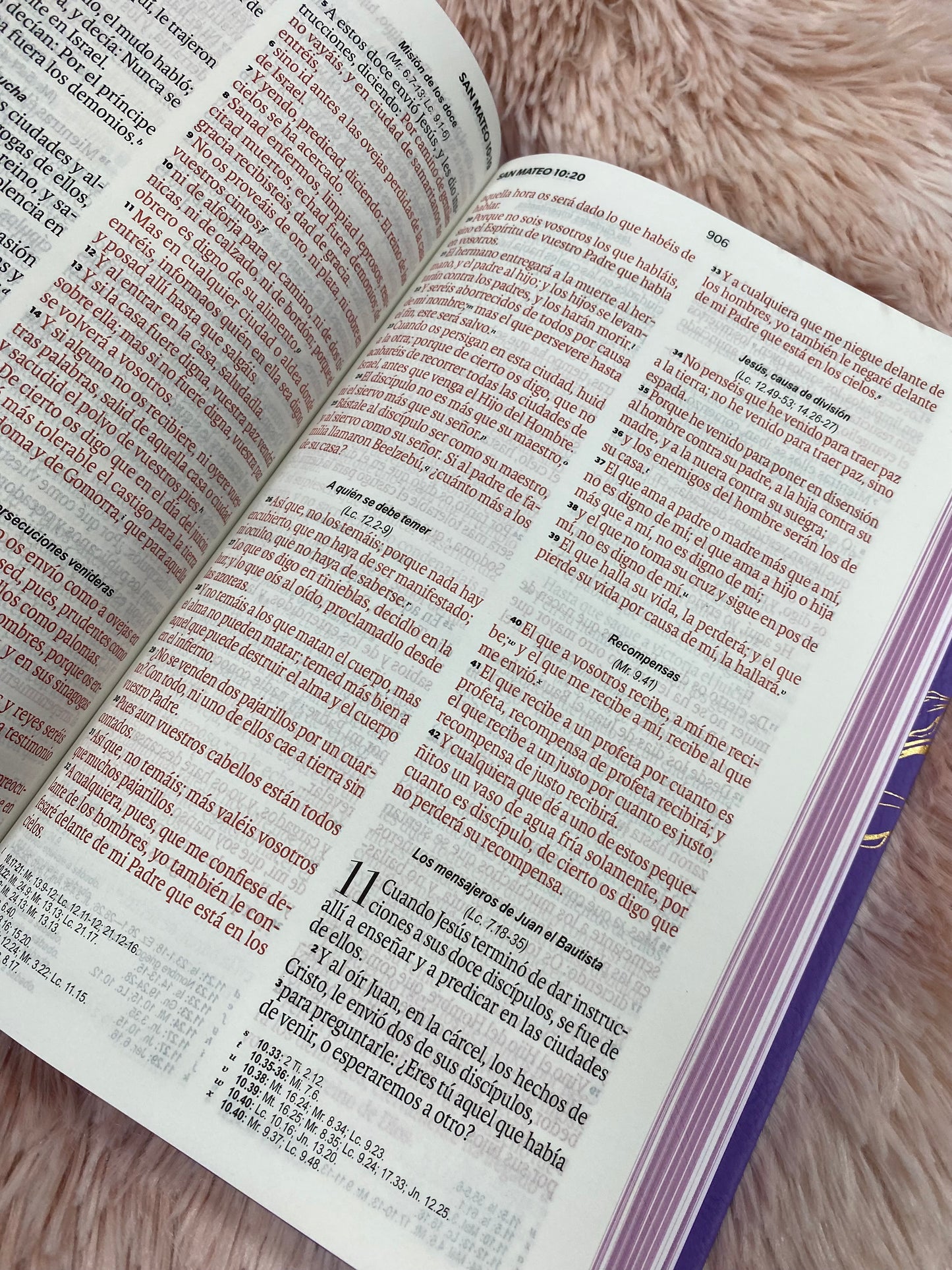 Biblia versión RV1960 en imitación piel de alta calidad letra grande 11,5 puntos y cierre canto pintado con concordancia y palabras de Jesús en rojo