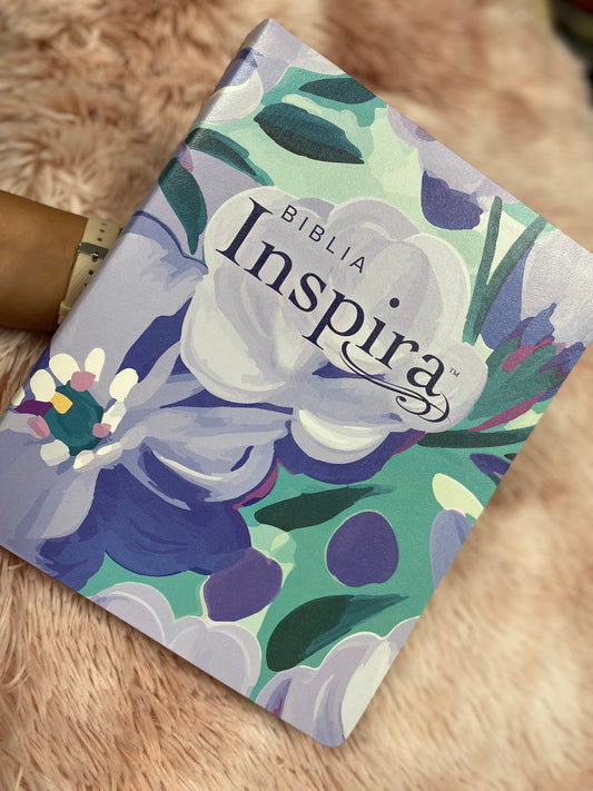 Biblia inspira artística versión NTV de letra grande