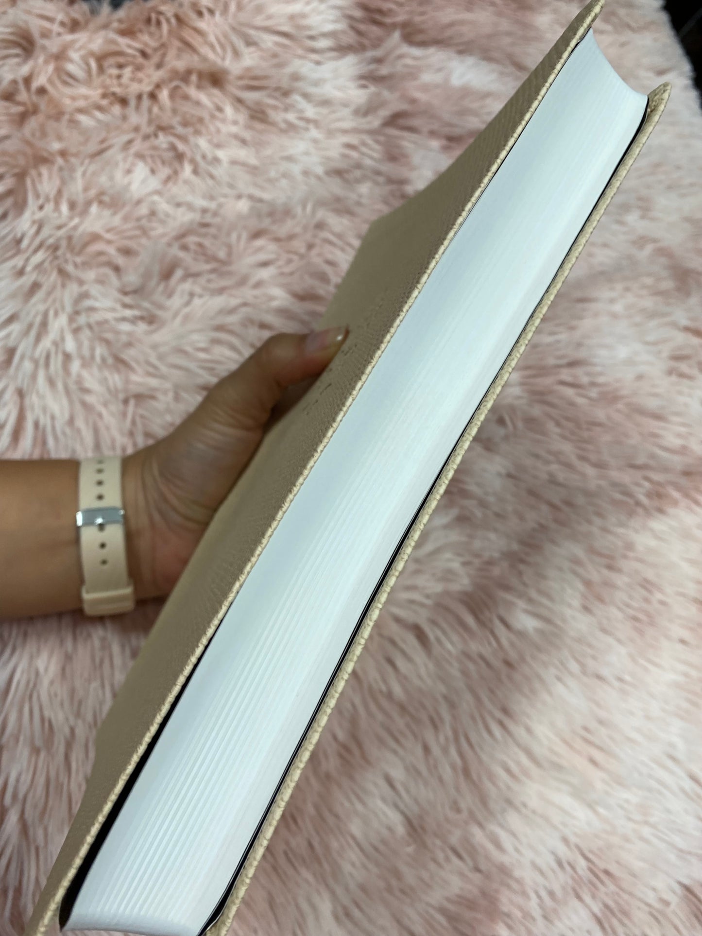 Biblia versión NTV de letra grande en símil piel