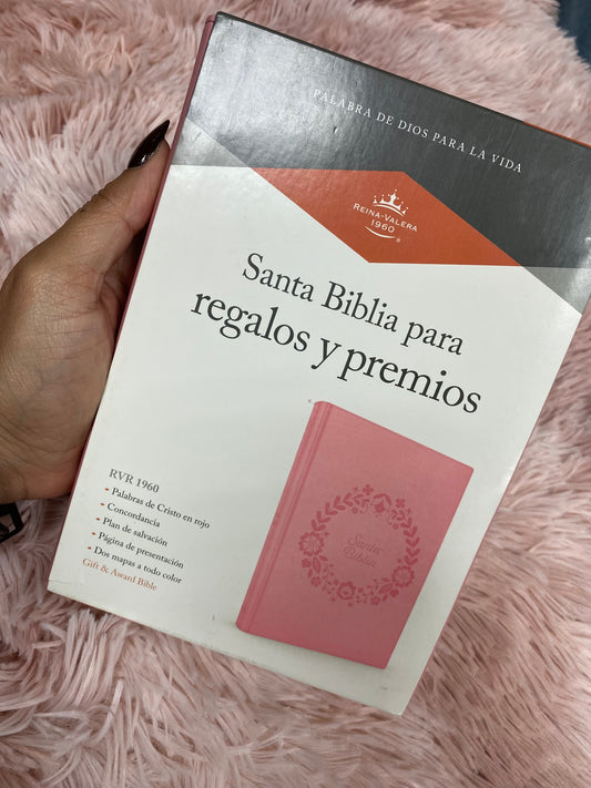 Biblia de regalos y premios en simil piel con palabras de Jesús en rojo y concordancia letra mediana versión RV1960