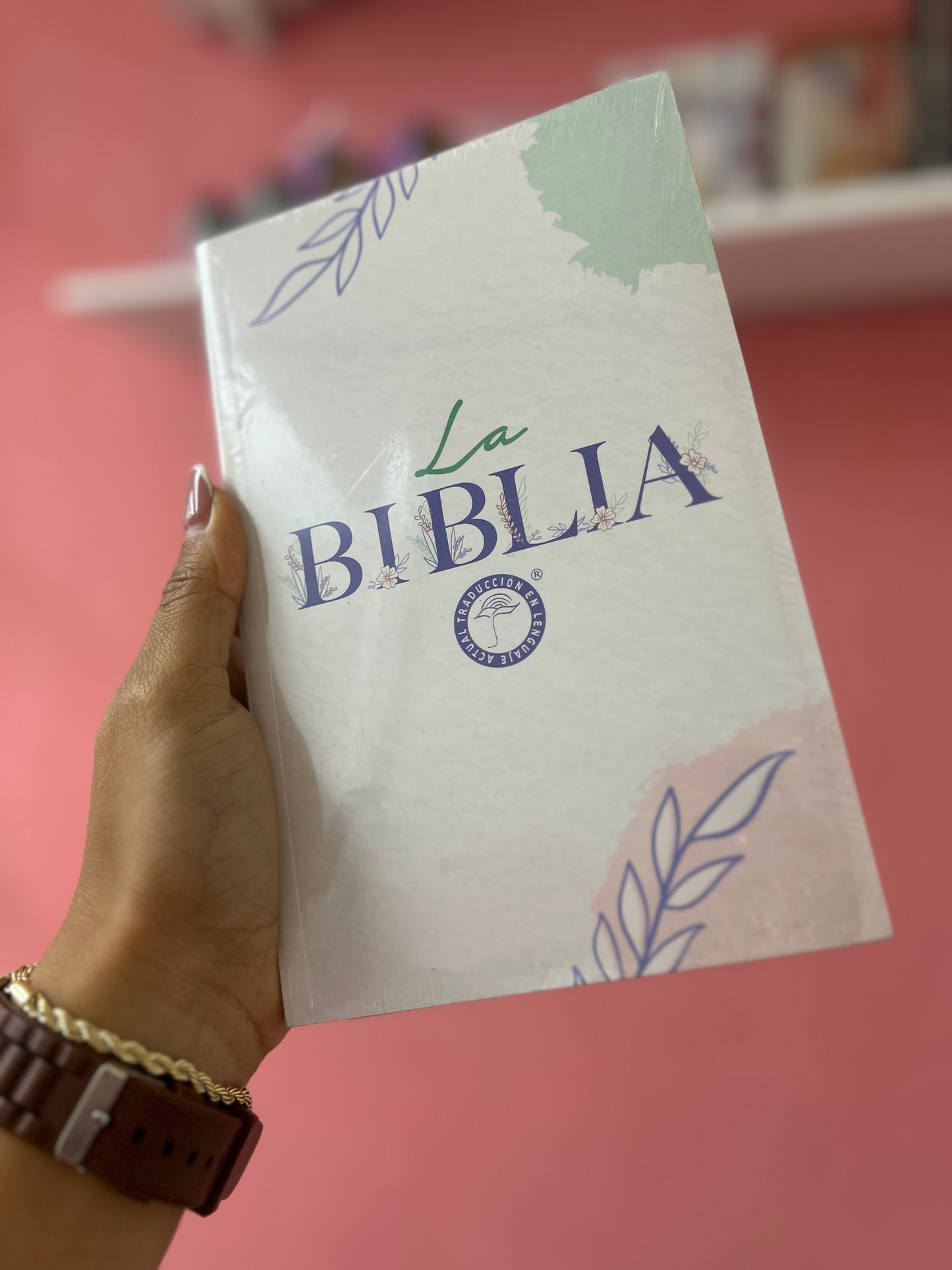 Biblias económicas tapa rústica papel imprenta versión TLA