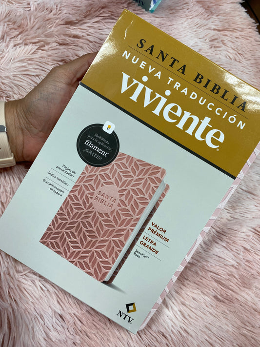 Biblia versión NTV de letra grande en símil piel