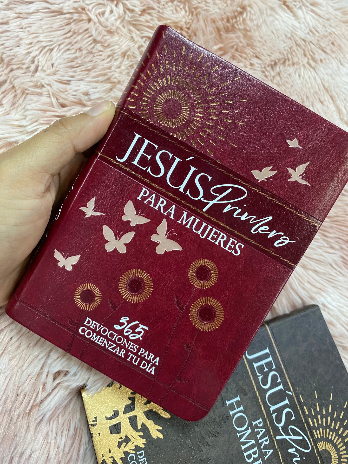Libro devocional Jesús primero para mujeres