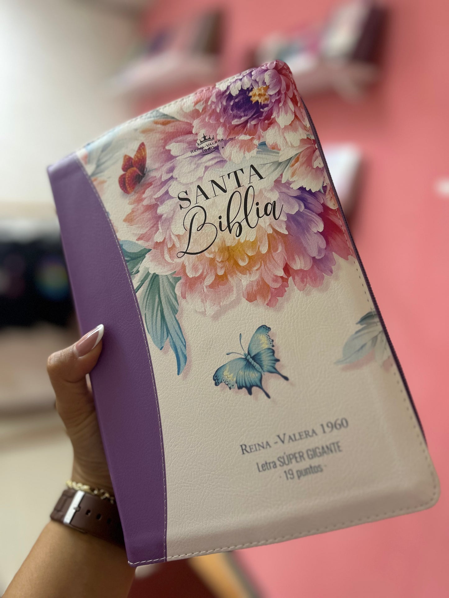 Biblia letra extra gigante 19 puntos versión RV1960 con cierre índice palabras de Jesús en rojo y concordancia