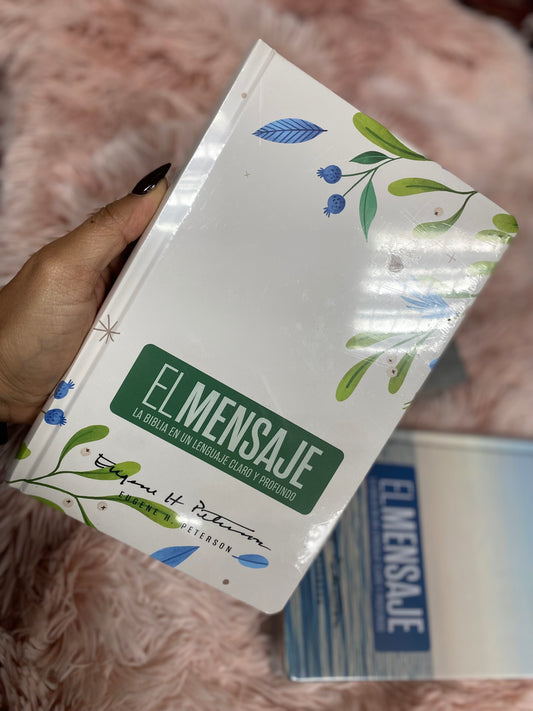 Biblia versión el mensaje de tapa dura y letra grande