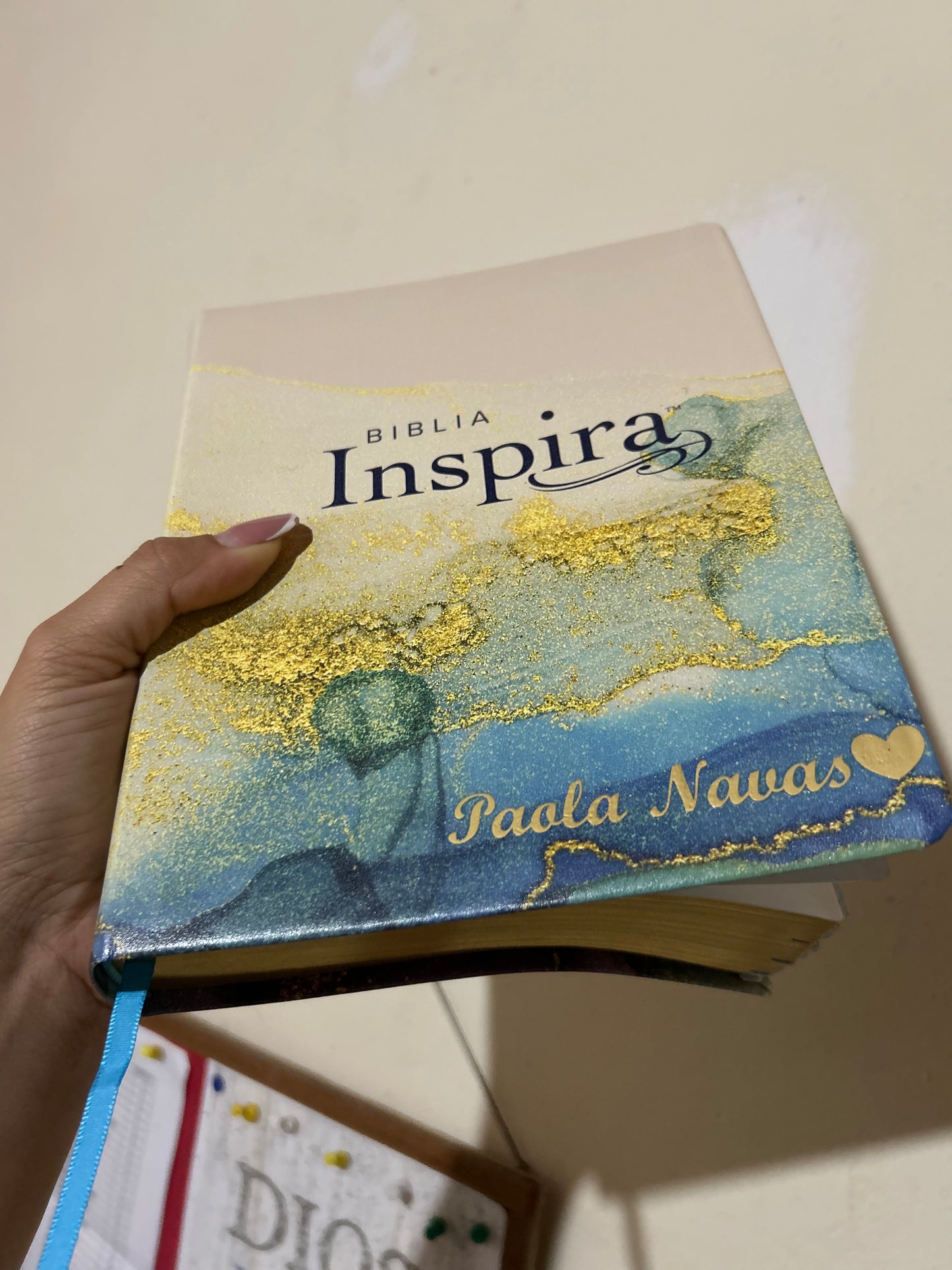 Biblia artística de apuntes de letra mediana versión NTV + personalizado