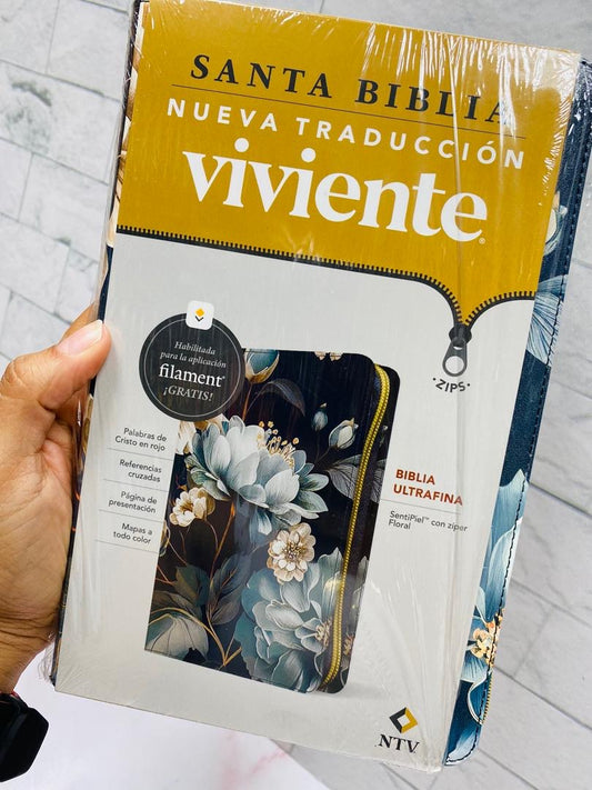 Biblia ultra delgada en versión NTV letra mediada con cierre palabras de Jesús en rojo