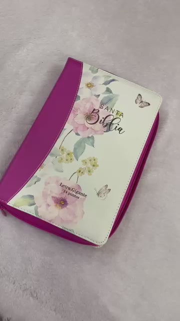 Biblia símil piel letra gigante 14 puntos con cierre y canto dorado versión RV1960 y concordancia