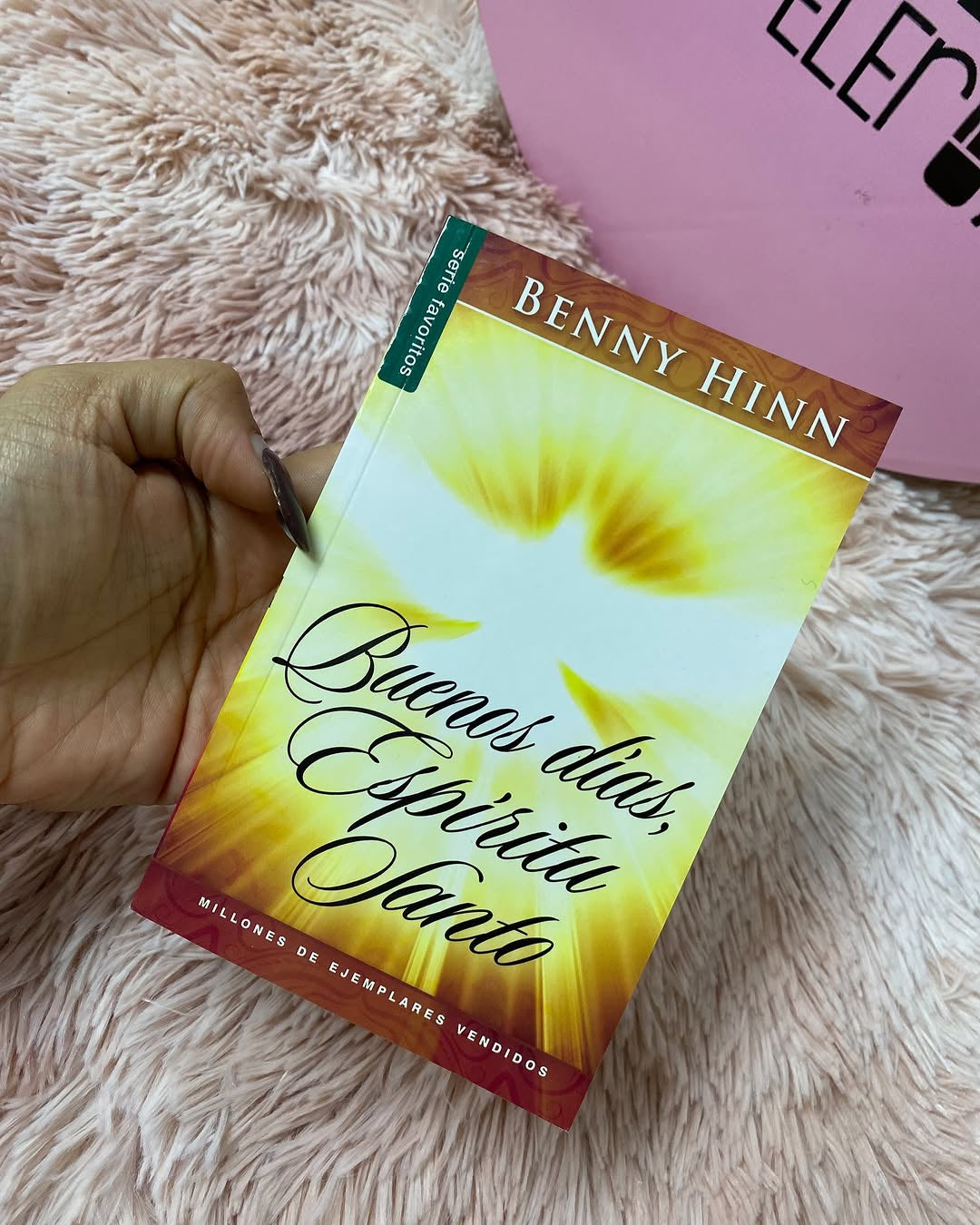 Libro buenos días espíritu santo de Benny Hinn