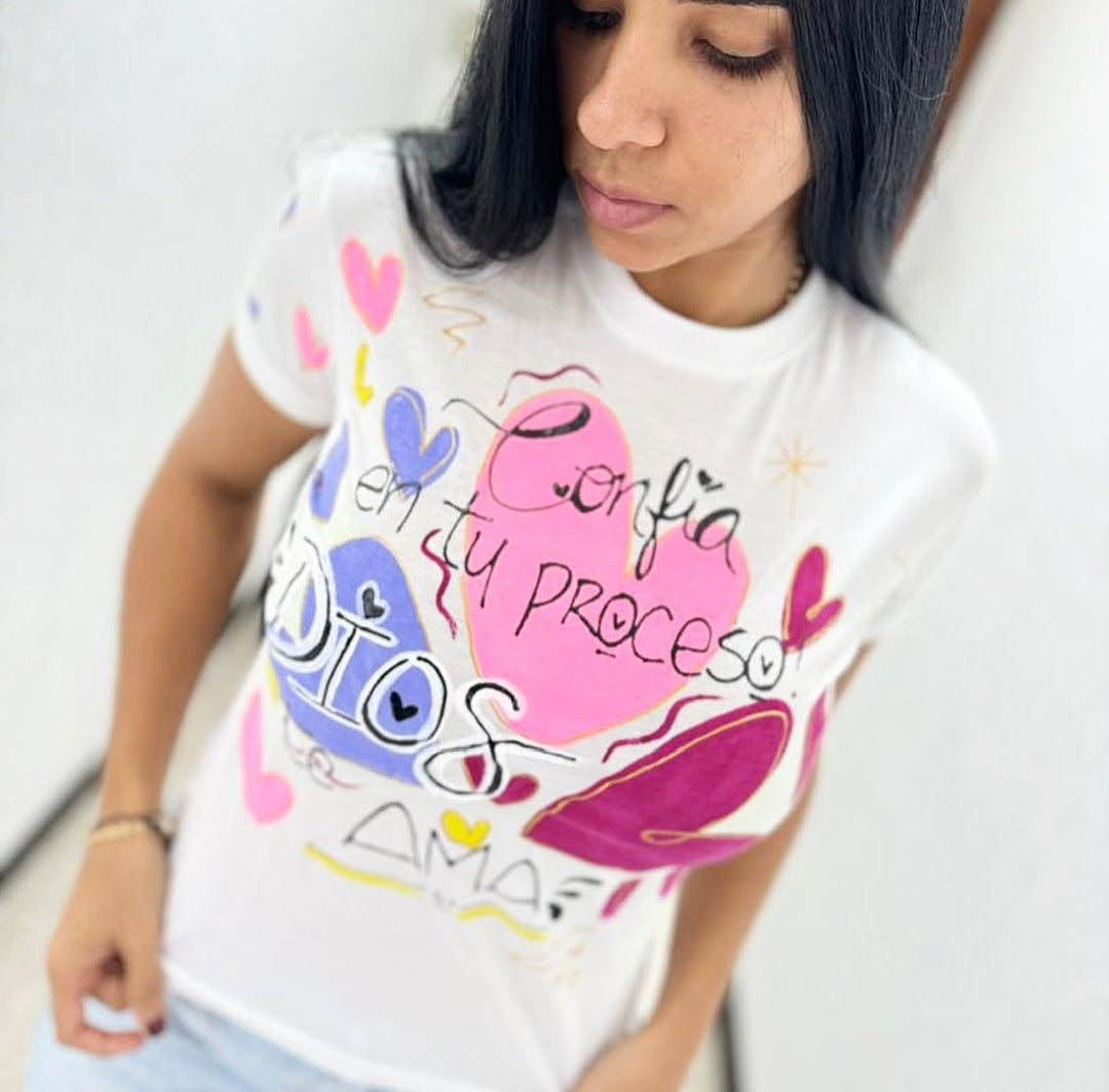 Franela con versículo bíblico 100% algodón pintada a mano con orocolor talla S
