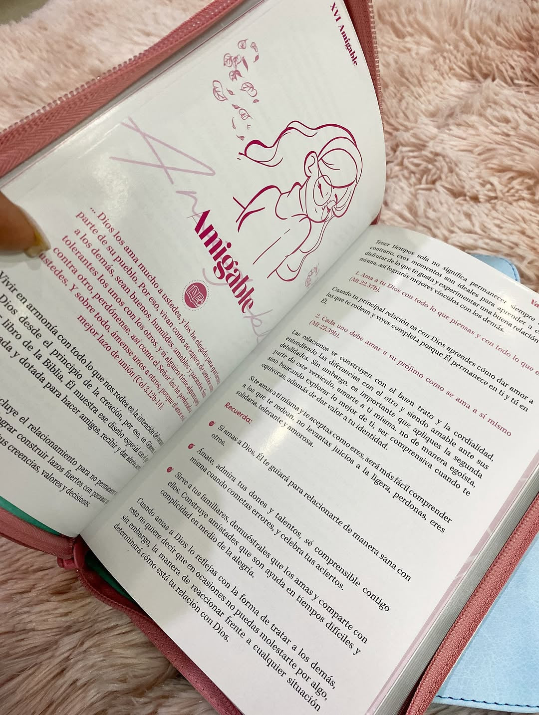 Biblia valiosa letra grande versión TLA con cierre canto plateado