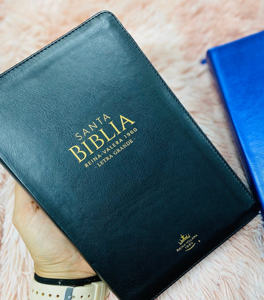 Biblia letra grande 12 puntos con cierre y canto dorado versión RV1960