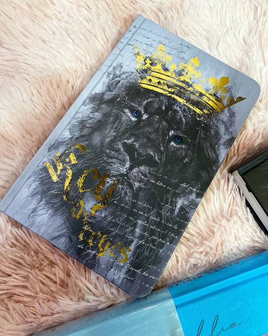 Biblia tapa dura león de Judá letra grande 10 puntos versión RV1960 con concordancia