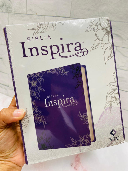 Biblia inspira artística de apuntes e ilustraciones versión NTV letra mediana