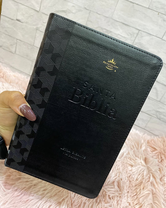 Biblia letra gigante 14 puntos versión RV1960 color negro con canto dorado y concordancia
