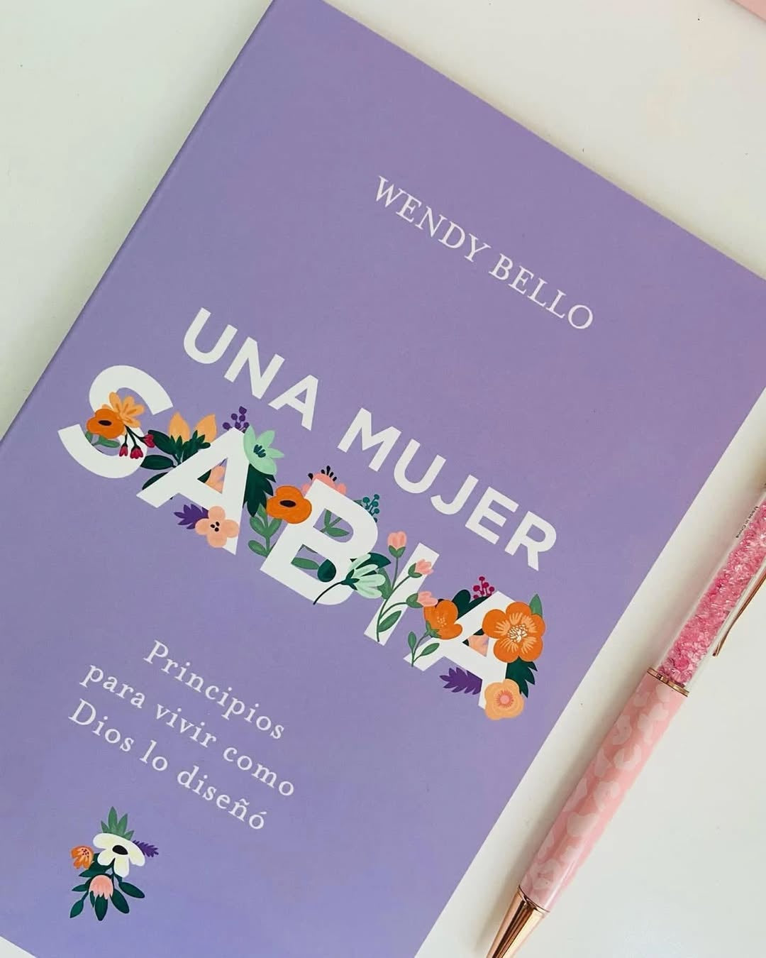 Libro una mujer sabia de Wendy Bello