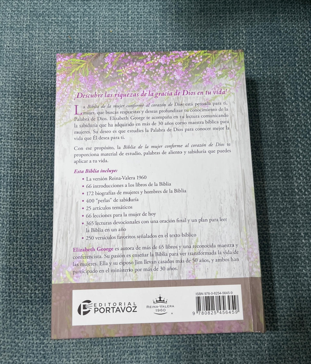 Biblia con devocional de la mujer conforme al corazón de Dios versión RV1960